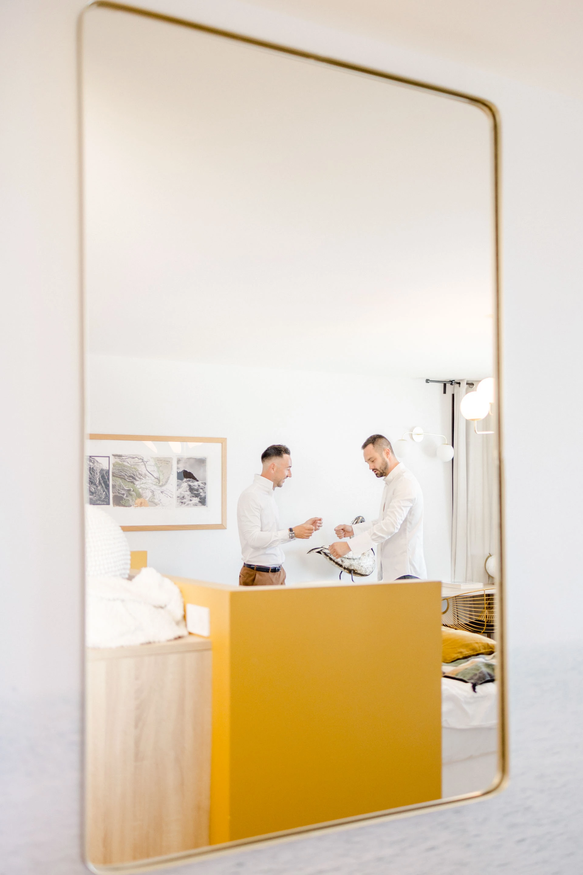 miroir marron gris orange préparatifs